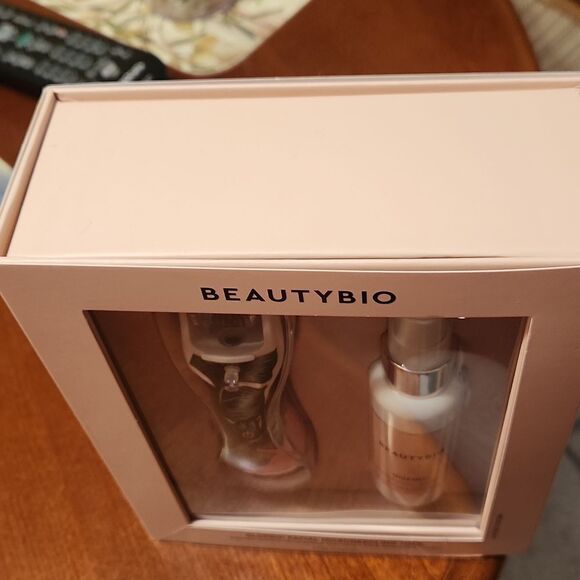 BeautyBio GloPro Facial Microneedling Tool Set NIB - Picture 7 of 7